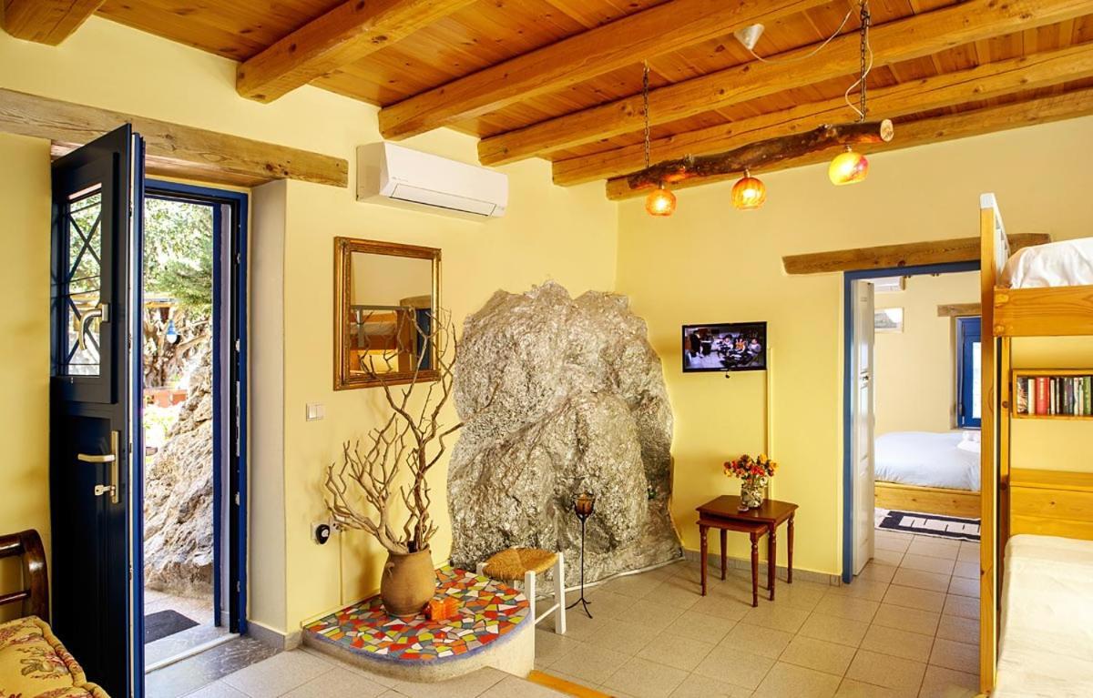 Mirthios-Hill Apartments Plakias Luaran gambar